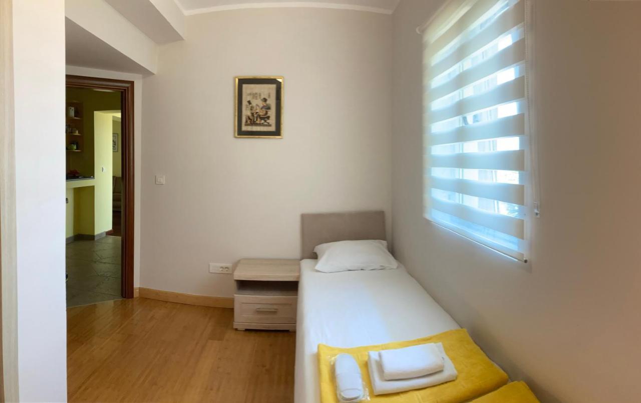 The View Apartment 3 Petrovac Buitenkant foto