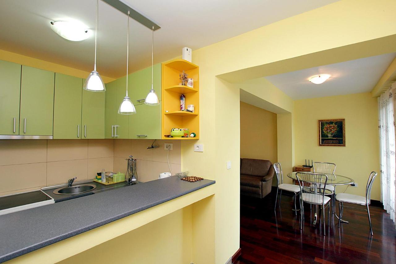 The View Apartment 3 Petrovac Buitenkant foto